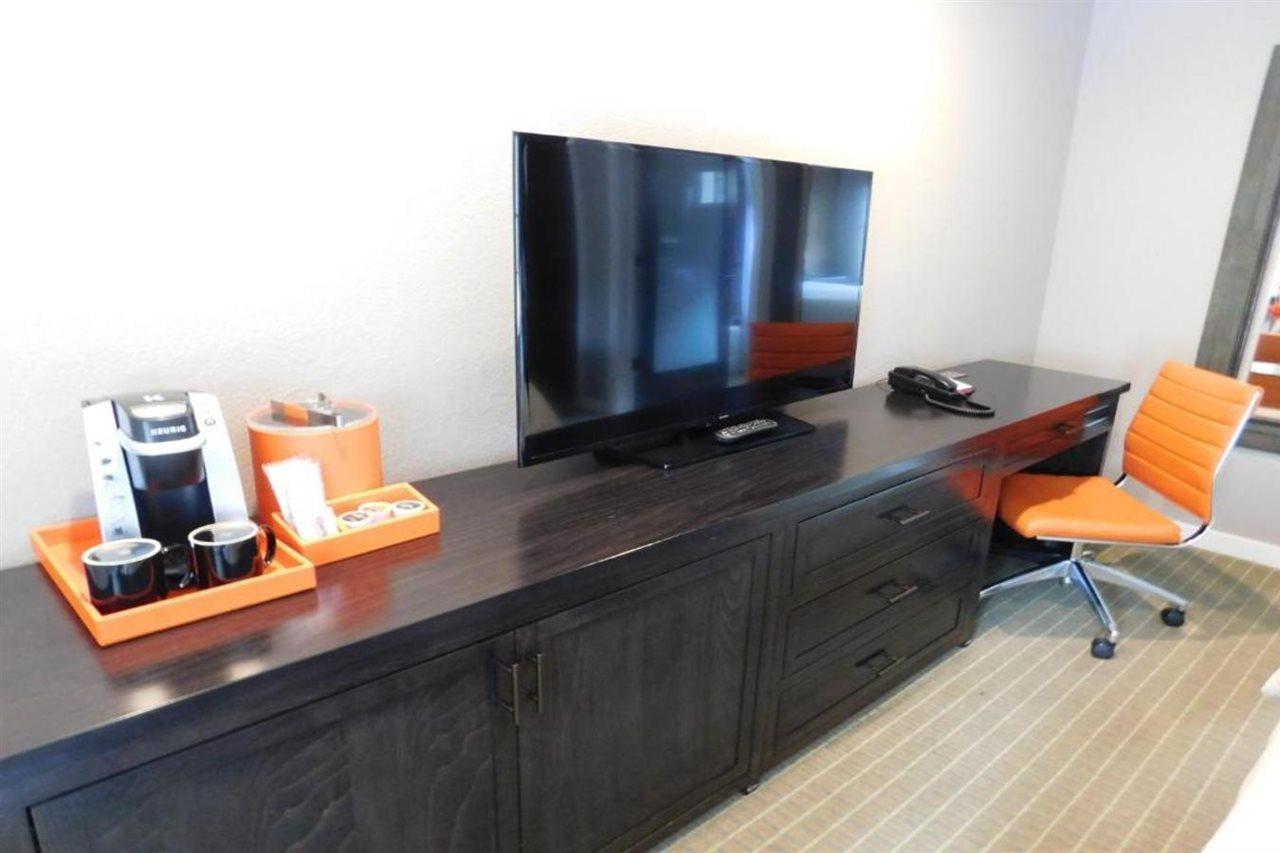 Wave Street Inn Monterey Buitenkant foto
